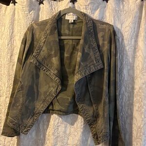 Stylish Women's Camouflage Utility Jacket by Anthropologie
